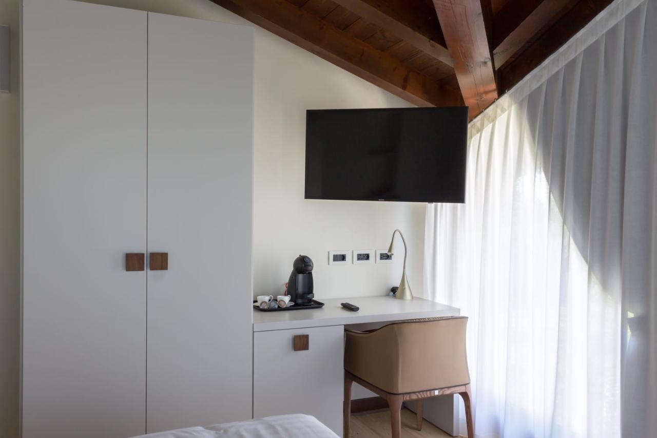 فندق Crystal Luxury House Fiume Veneto المظهر الخارجي الصورة