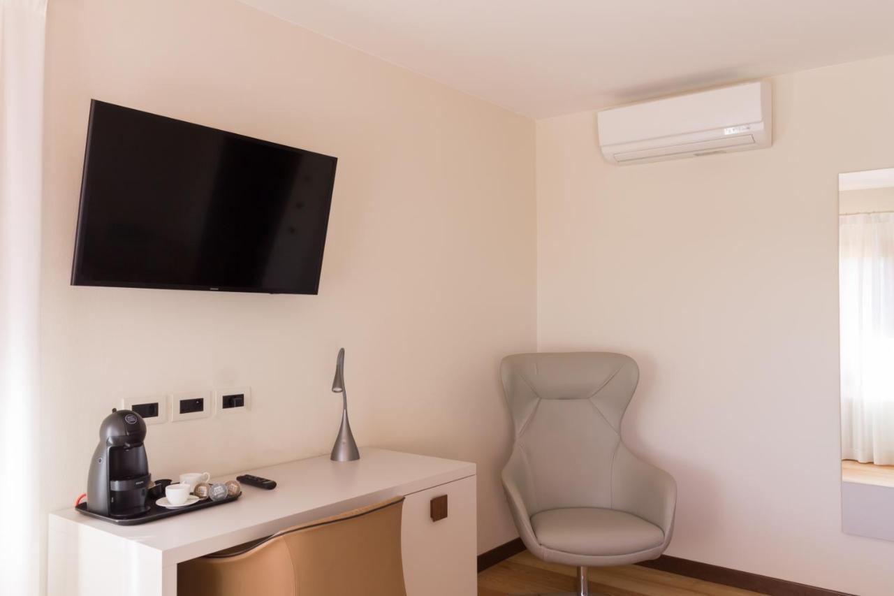 فندق Crystal Luxury House Fiume Veneto المظهر الخارجي الصورة