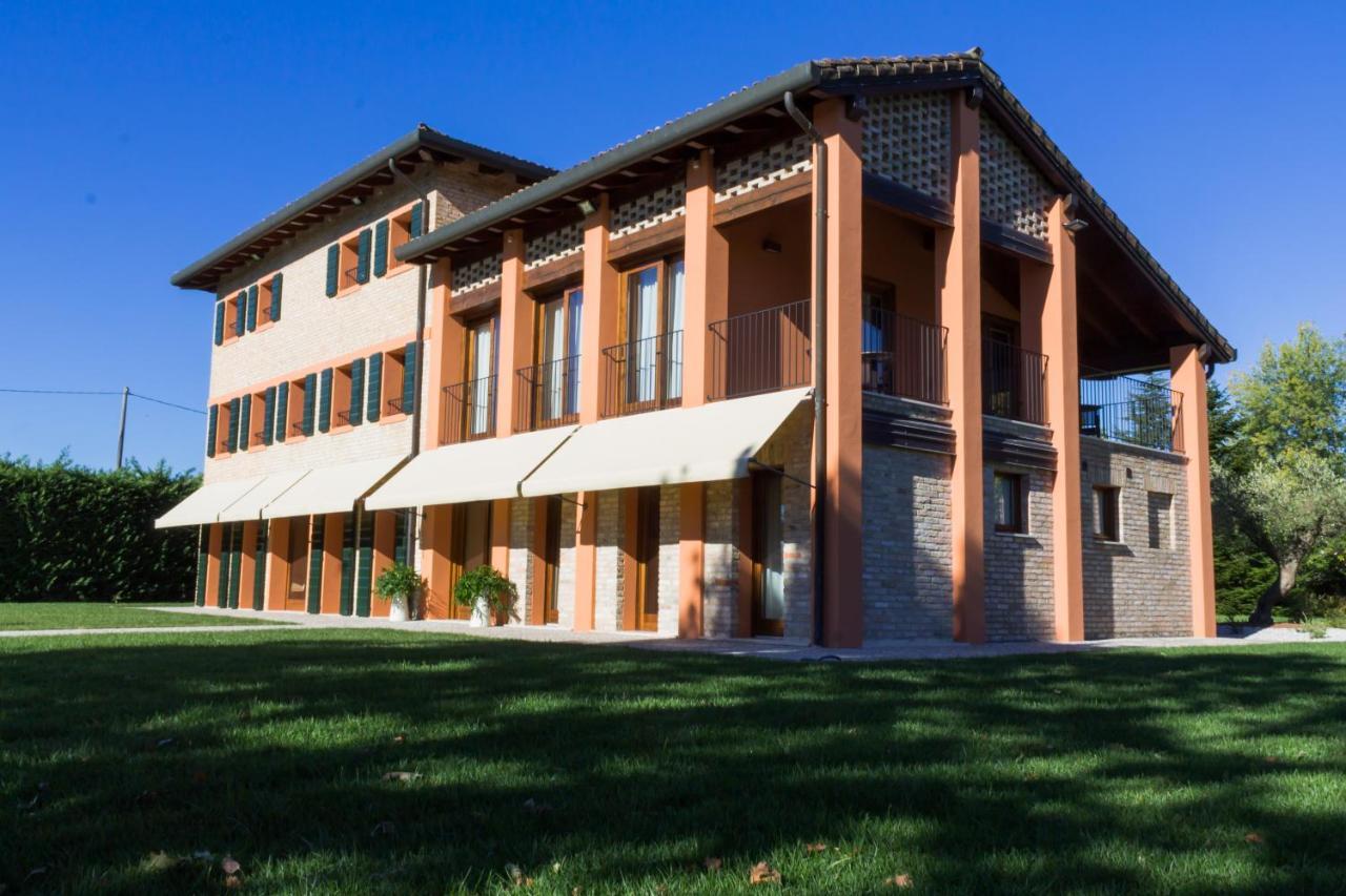 فندق Crystal Luxury House Fiume Veneto المظهر الخارجي الصورة